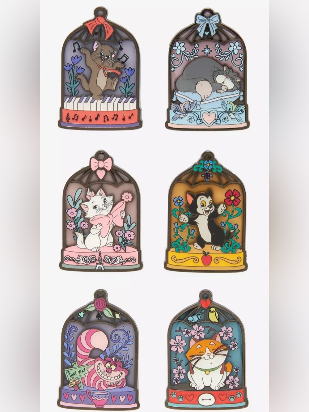 New Loungefly Disney Stained Glass Pin Cats Hot Topic Exclusive
